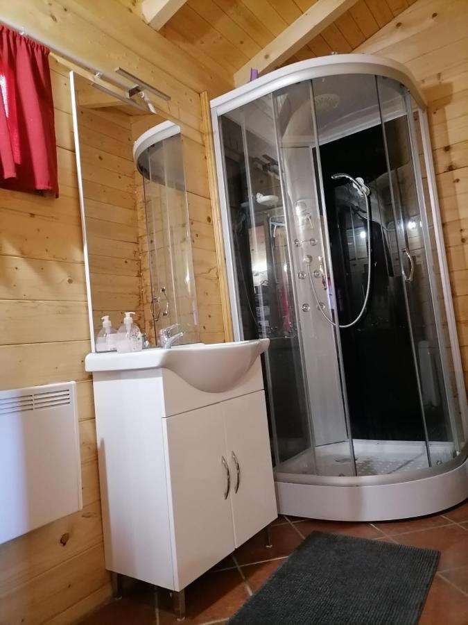 Apartma Suzy Pobegi 外观 照片